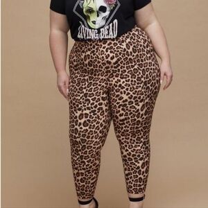 Torrid Retro Chic Audrey Skinny Studio Luxe Ponte High-Rise Pant leopard print